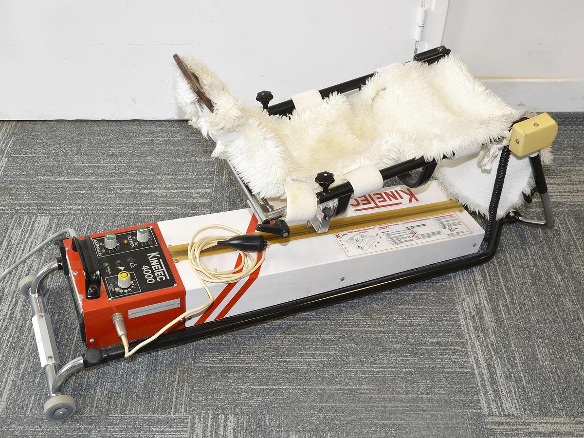 D'occasion MACHINES À MOUVEMENT PASSIF CONTINU KINETEC 4000