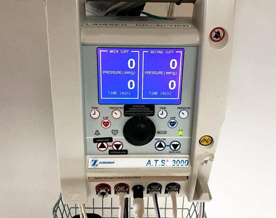 D'occasion GARROT PNEUMATIQUE ZIMMER A.T.S 3000  AVEC SES BRASSARDS