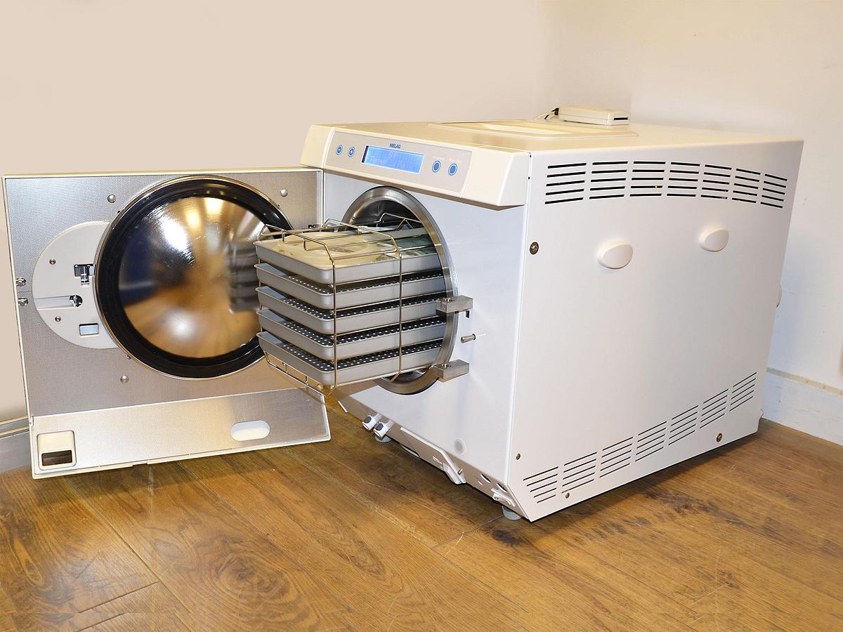 D'occasion AUTOCLAVE MELAG EUROKLAV 23 VS+
