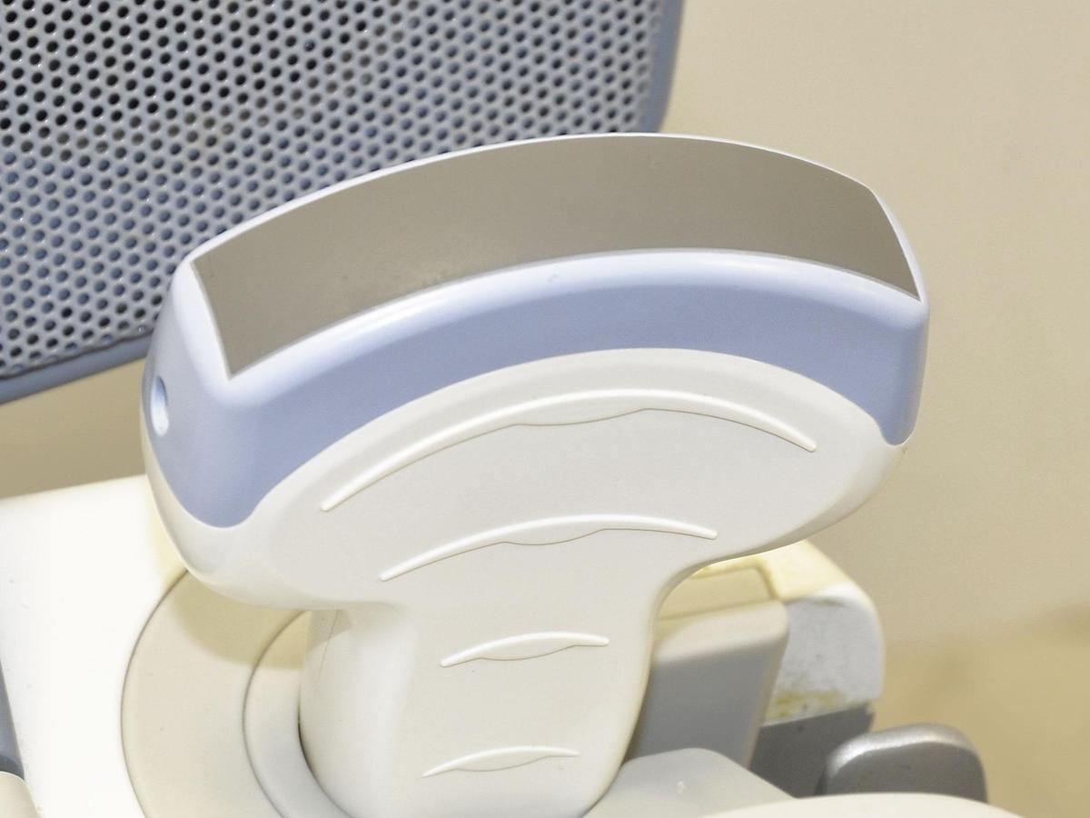 D'occasion ECHOGRAPHE GENERAL ELECTRIC VOLUSON S6 