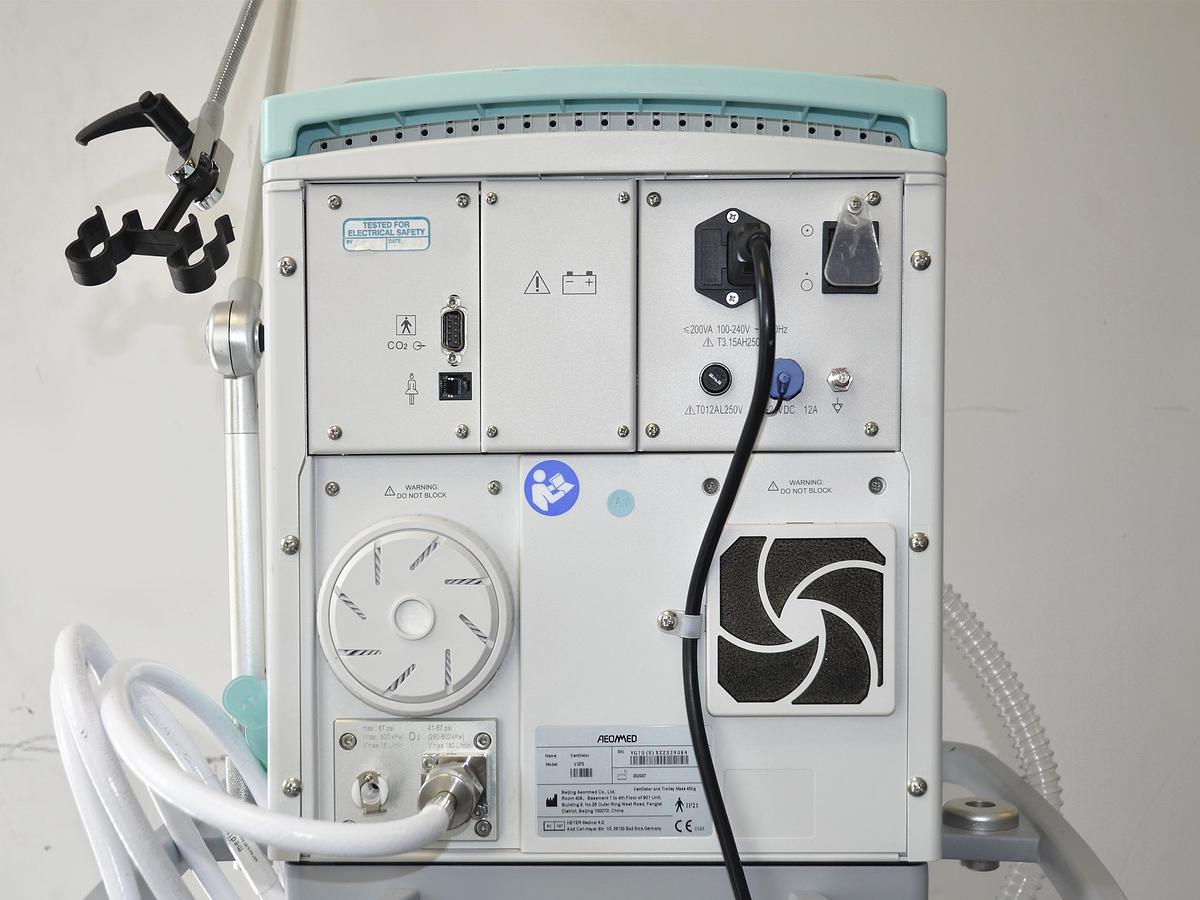 D'occasion RESPIRATEUR DE REANIMATION ET DE SOINS INTENSIFS AEONMED VG70