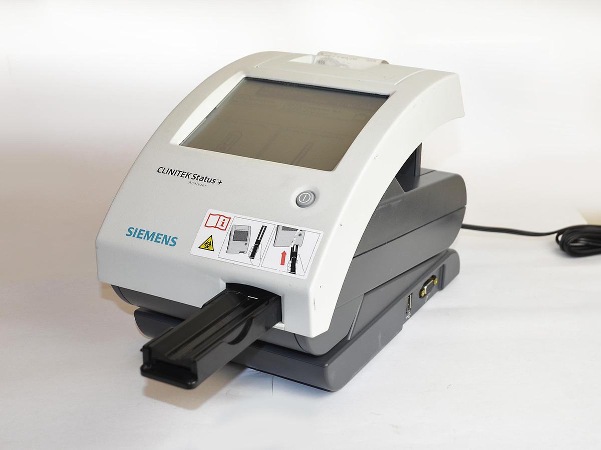 D'occasion LECTEUR DE BANDELETTES URINAIRES SIEMENS CLINITEK STATUS 