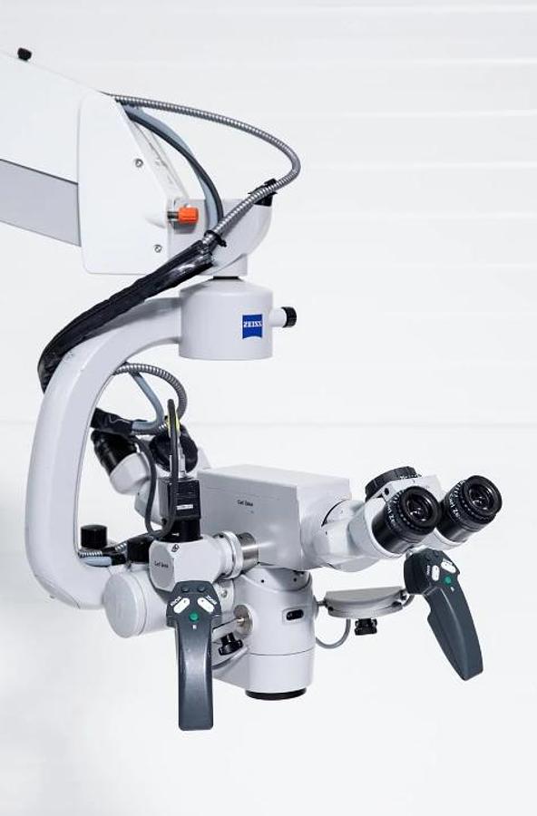 D'occasion MICROSCOPE CHIRURGICAL ZEISS OPMI VARIO S88