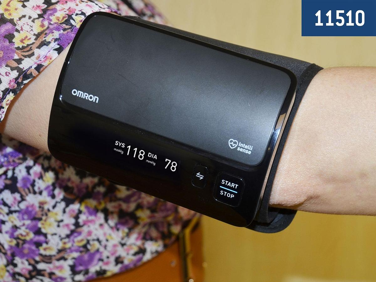 D'occasion TENSIOMÈTRE BRAS ÉLECTRONIQUE OMRON EVOLV