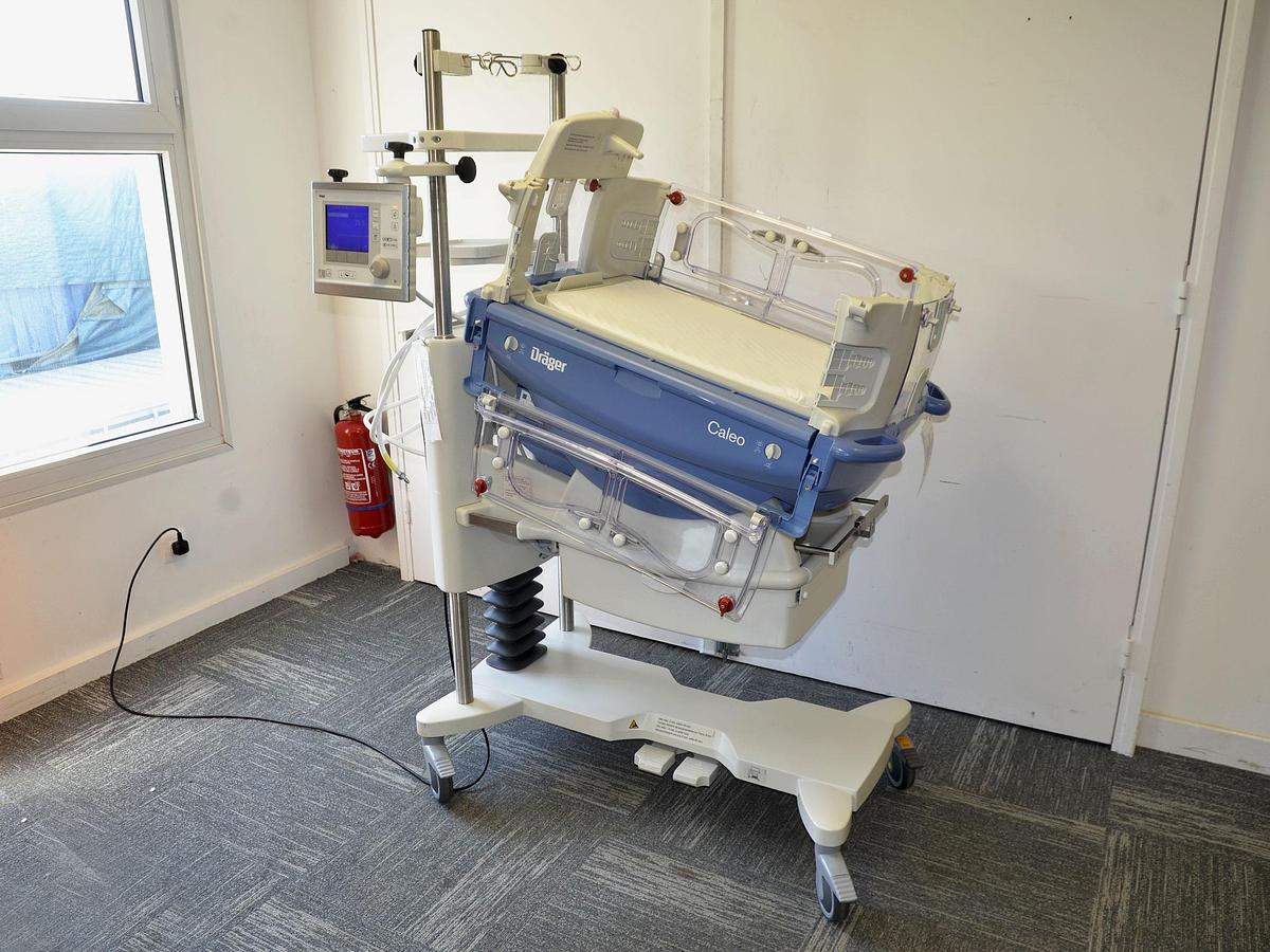 D'occasion COUVEUSE DRAGER CALEO AVEC MATELAS