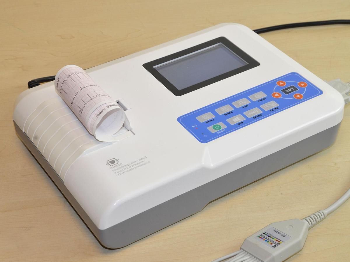 D'occasion ELECTROCARDIOGRAPHE 3 PISTES