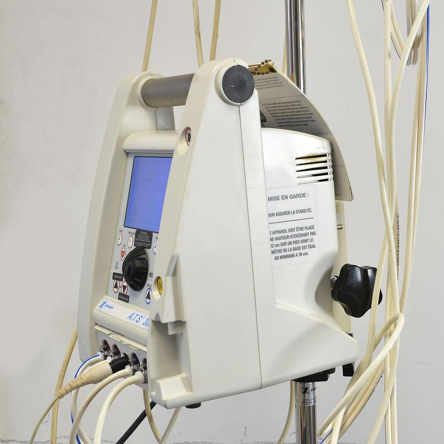 D'occasion GARROT PNEUMATIQUE ZIMMER A.T.S 3000  AVEC SES BRASSARDS