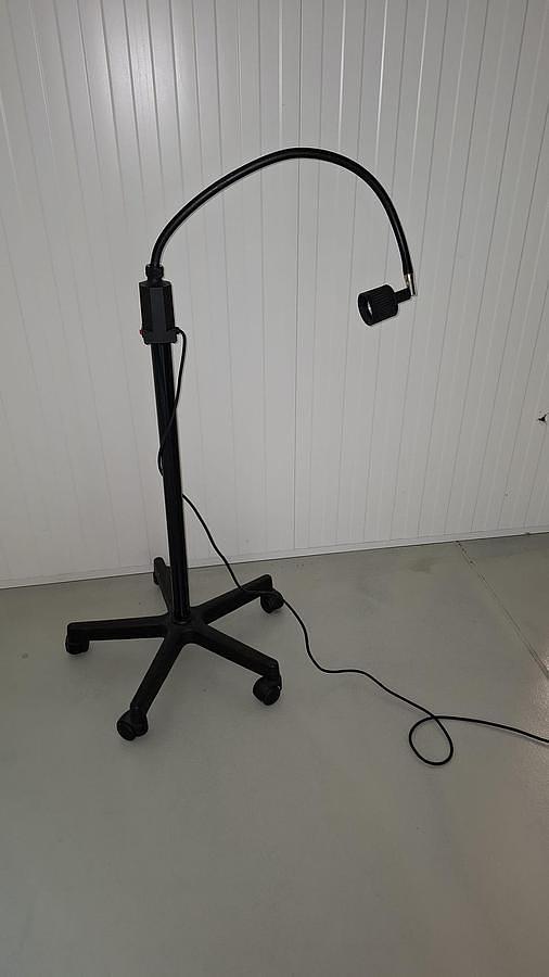 D'occasion ECLAIRAGE MOBILE POUR EXAMEN MÉDICAL SUNNEX HS 541