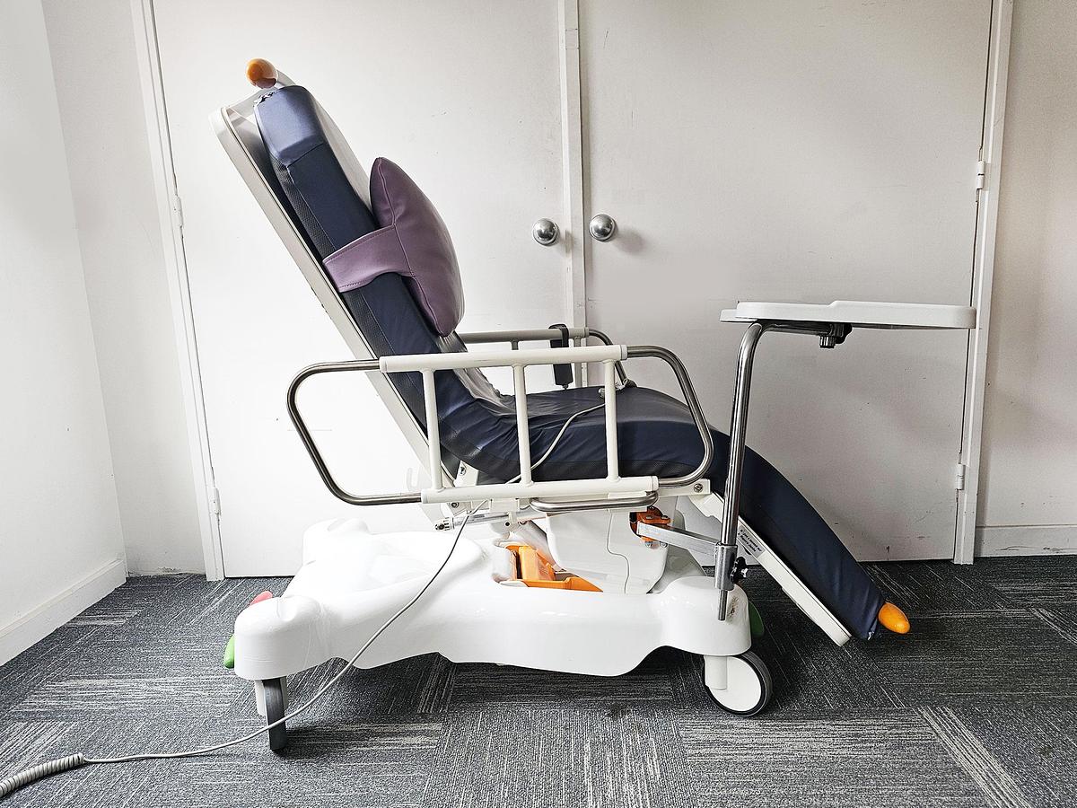 D'occasion FAUTEUIL AMBULATOIRE ÉLECTRIQUE ACIME
