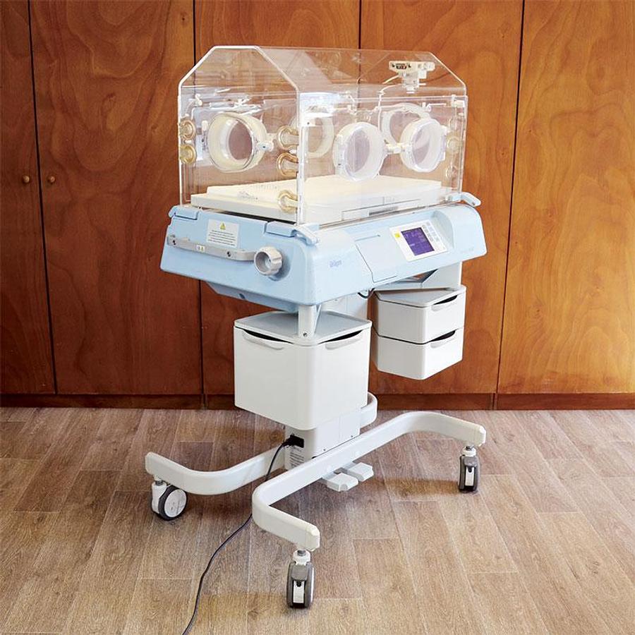D'occasion COUVEUSE INCUBATEUR DRAGER ISOLETTE 8000 VERSION 4.11 AVEC MATELAS