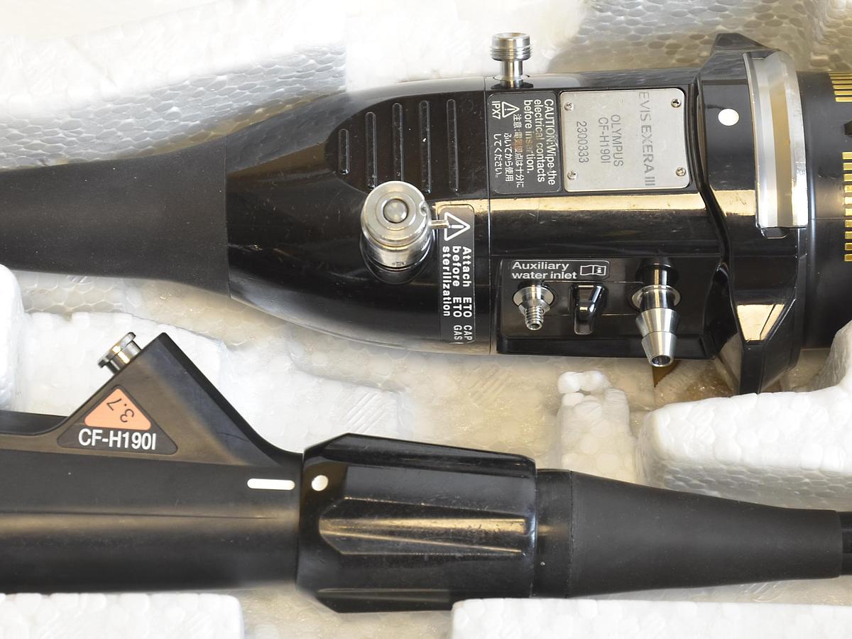 D'occasion COLONNE OLYMPUS EXERA III CV190 AVEC 2 ENDOSCOPES