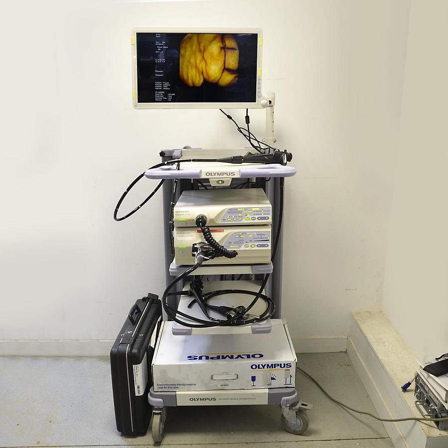 D'occasion COLONNE OLYMPUS D'ENDOSCOPIE DIGESTIVE SERIE 260