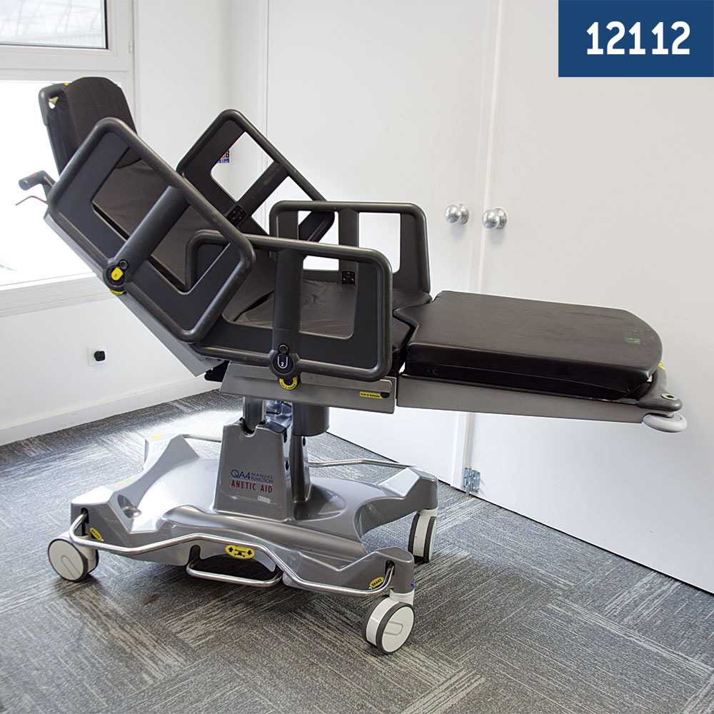D'occasion TABLE DE CHIRURGIE MOBILE HYDRAULIQUE UNIVERSELLE ANETIC AID QA4
