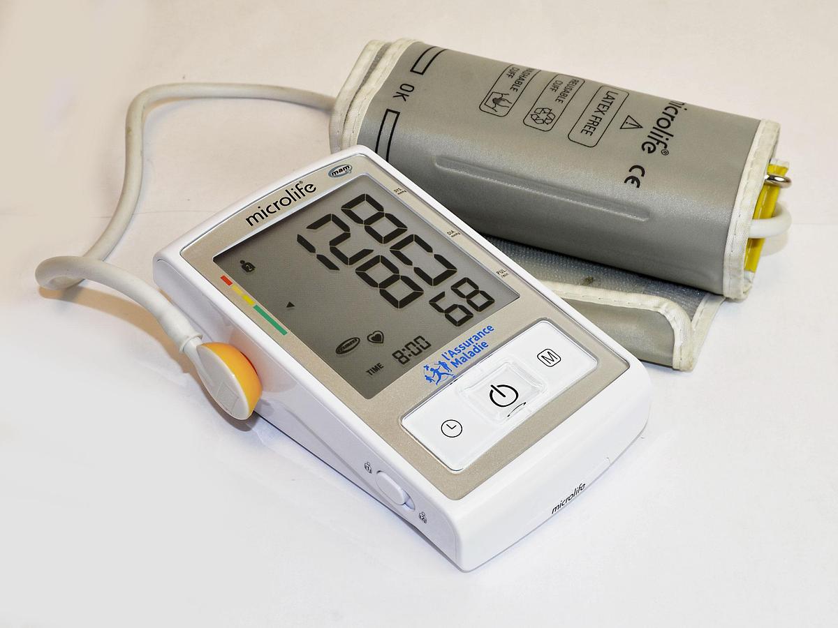 D'occasion TENSIOMÈTRE ET BRASSARD MICROLIFE