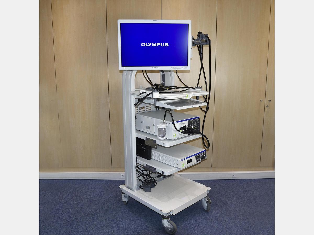 D'occasion COLONNE OLYMPUS EXERA III CV190 AVEC 2 ENDOSCOPES