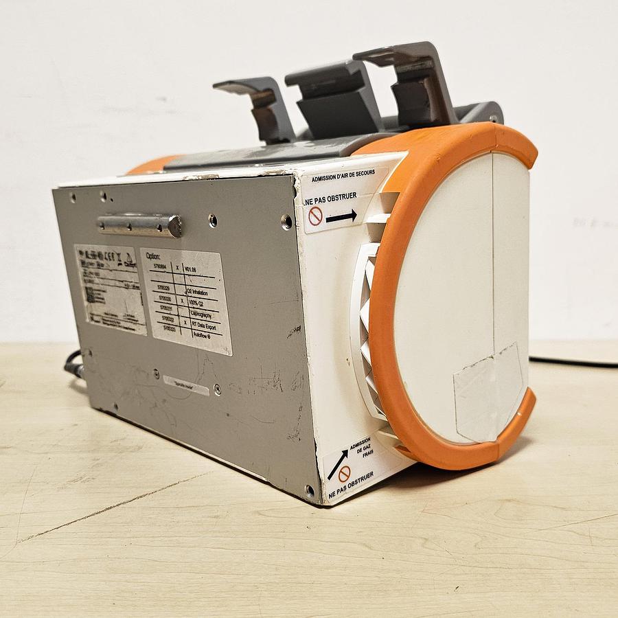 D'occasion RESPIRATEUR VENTILATEUR DE TRANSPORT DRAGER OXYLOG 3000 PLUS