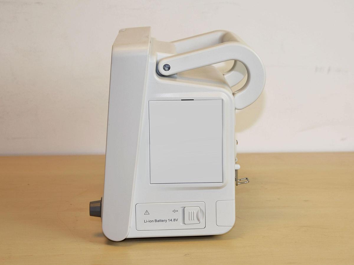D'occasion MONITEUR MULTIPARAMETRIQUE DE SURVEILLANCE EDAN iM50 (ECG, PNI, SPO2, RESP, AVEC CO2 CAPNOGRAPHIE)