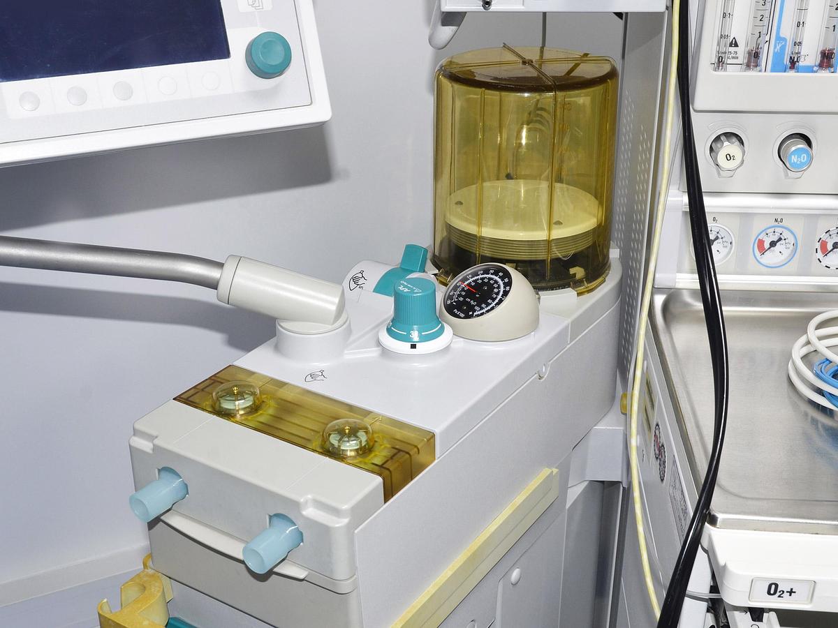 D'occasion STATION COMPLETE RESPIRATEUR D’ANESTHÉSIE MOBILE DATEX-OHMEDA AESTIVA/5 7900