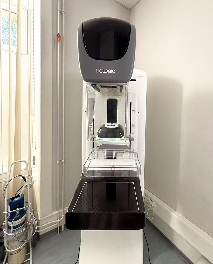 D'occasion MAMMOGRAPHE HOLOGIC 3DIMENSIONS 2D AWS 9000 avec détecteur sélénium amorphe