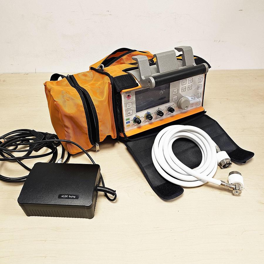 D'occasion RESPIRATEUR VENTILATEUR DE TRANSPORT DRAGER OXYLOG 3000