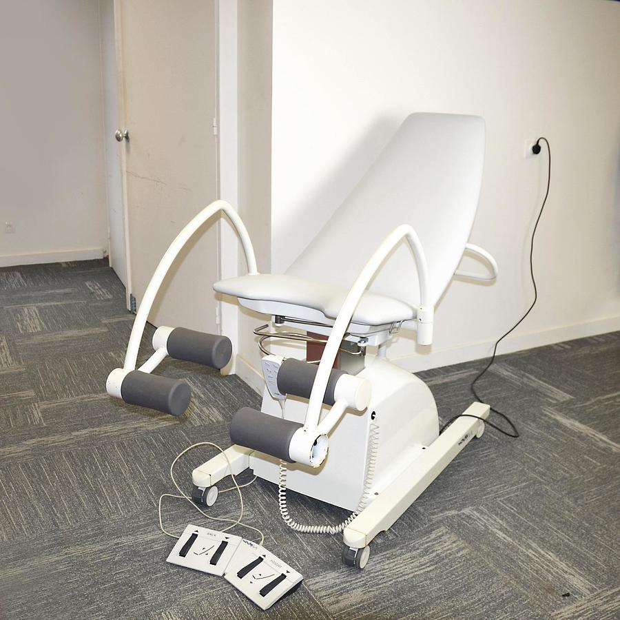 D'occasion TABLE DE CONSULTATION GYNECOLOGIQUE NOVAK N DUO