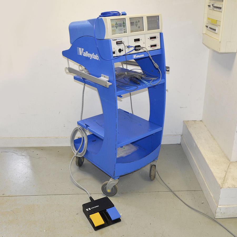 D'occasion BISTOURI ELECTRIQUE VALLEYLAB FORCE TRIAD