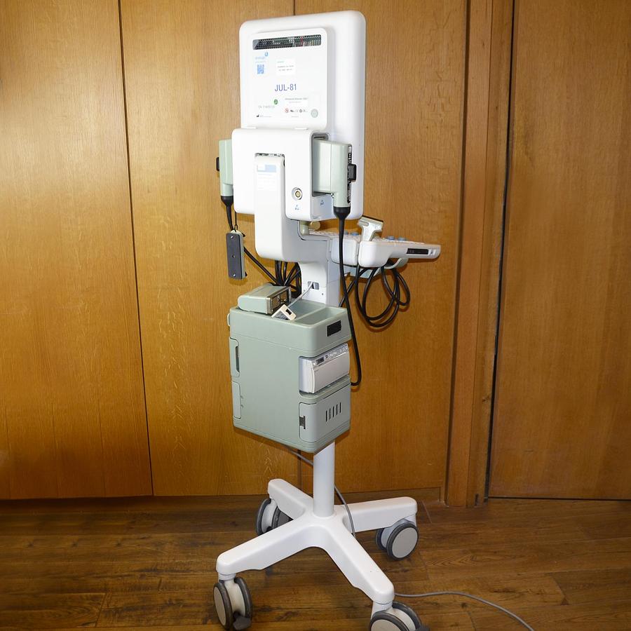 D'occasion ECHOGRAPHE BK MEDICAL FOCUS 500