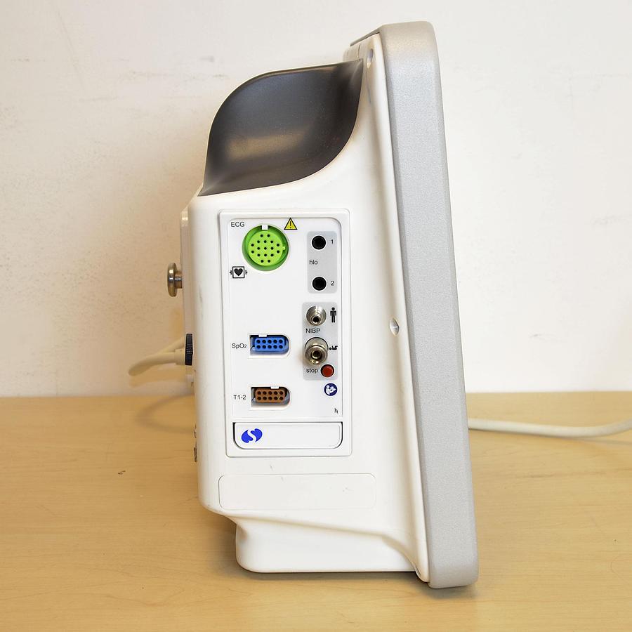 D'occasion MONITEUR DE SIGNES VITAUX SPACELABS TOUCH SCREEN QUBE 91390 ADULTE