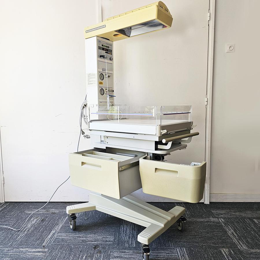 D'occasion COUVEUSE INCUBATEUR DRAGER AIR-SHIELD RESUSCITAIRE