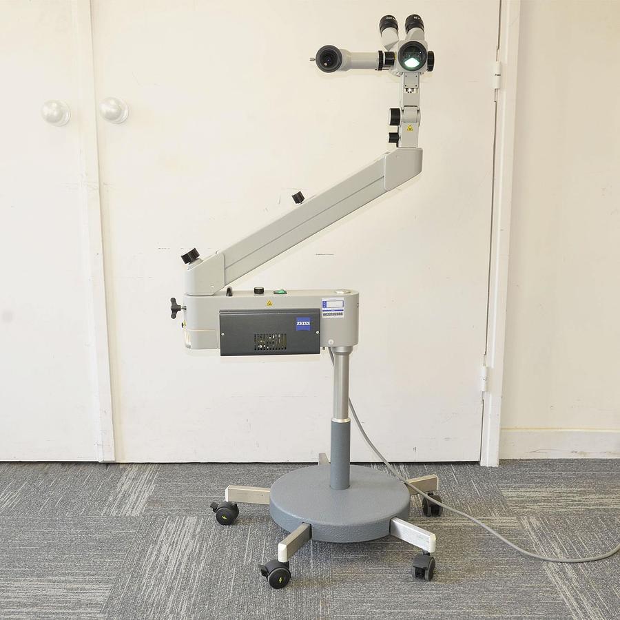 D'occasion COLPOSCOPE KARL ZEISS KSK 150 FC AVEC ADAPTATEUR CAMÉRA