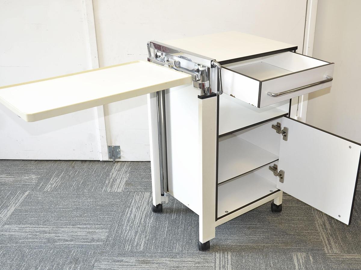 D'occasion TABLE DE CHEVET AVEC PLATEAU STIEGELMEYER