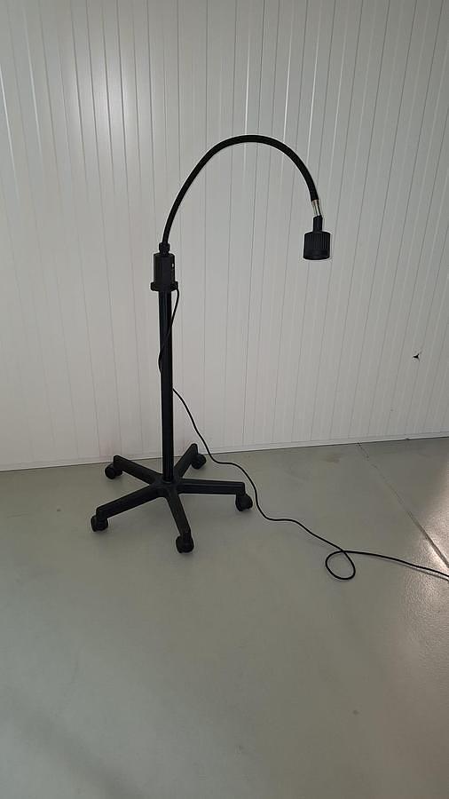 D'occasion ECLAIRAGE MOBILE POUR EXAMEN MÉDICAL SUNNEX HS 541
