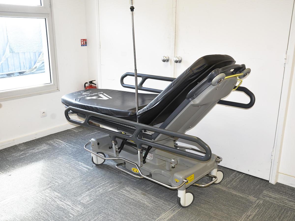 D'occasion CHARIOT BRANCARD HYDRAULIQUE ANETIC AID QA3