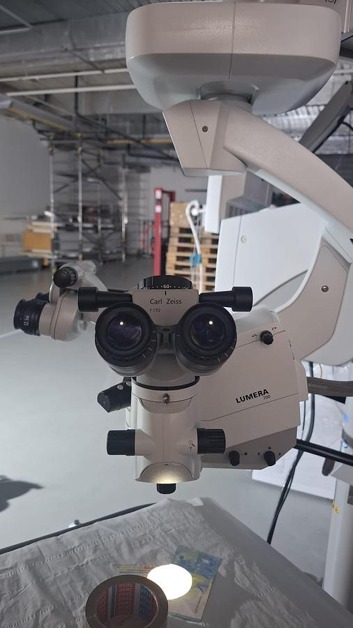 D'occasion MICROSCOPE OPERATOIRE D'OPHTALMOLOGIE KARL ZEISS LUMERA 700