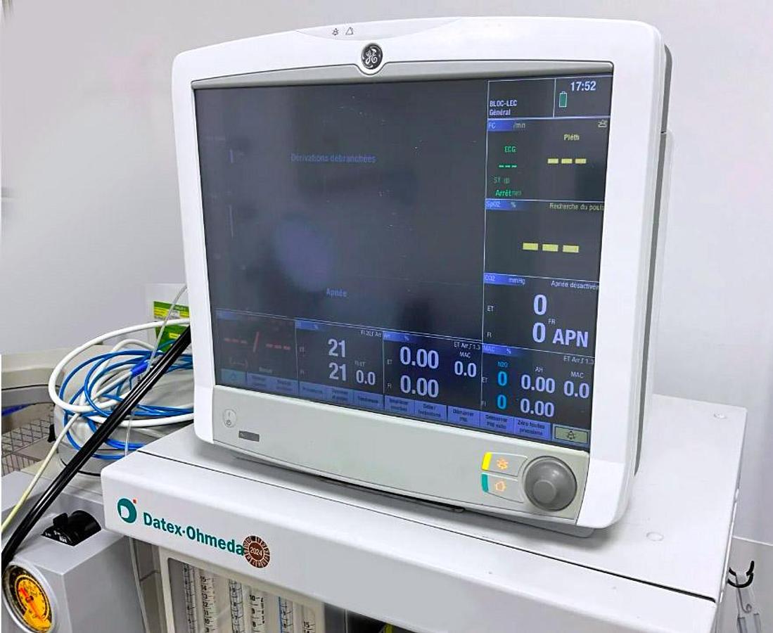 D'occasion STATION COMPLETE RESPIRATEUR D’ANESTHÉSIE MOBILE DATEX-OHMEDA AESTIVA/5 7900