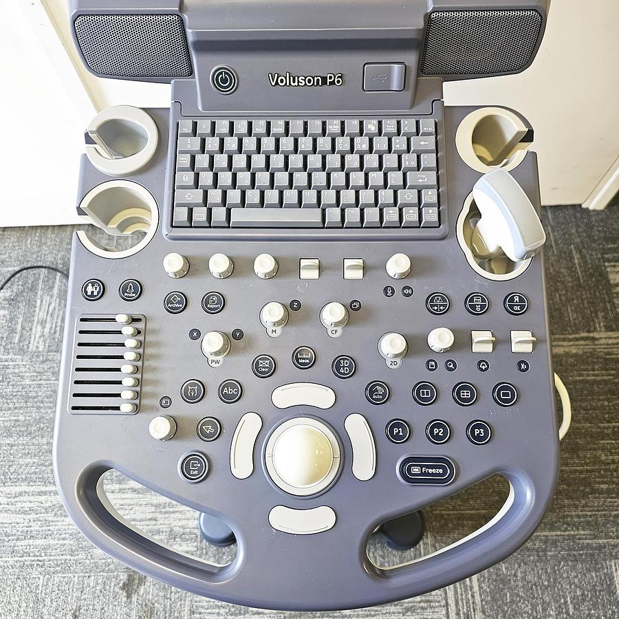 D'occasion ECHOGRAPHE GE VOLUSON P6