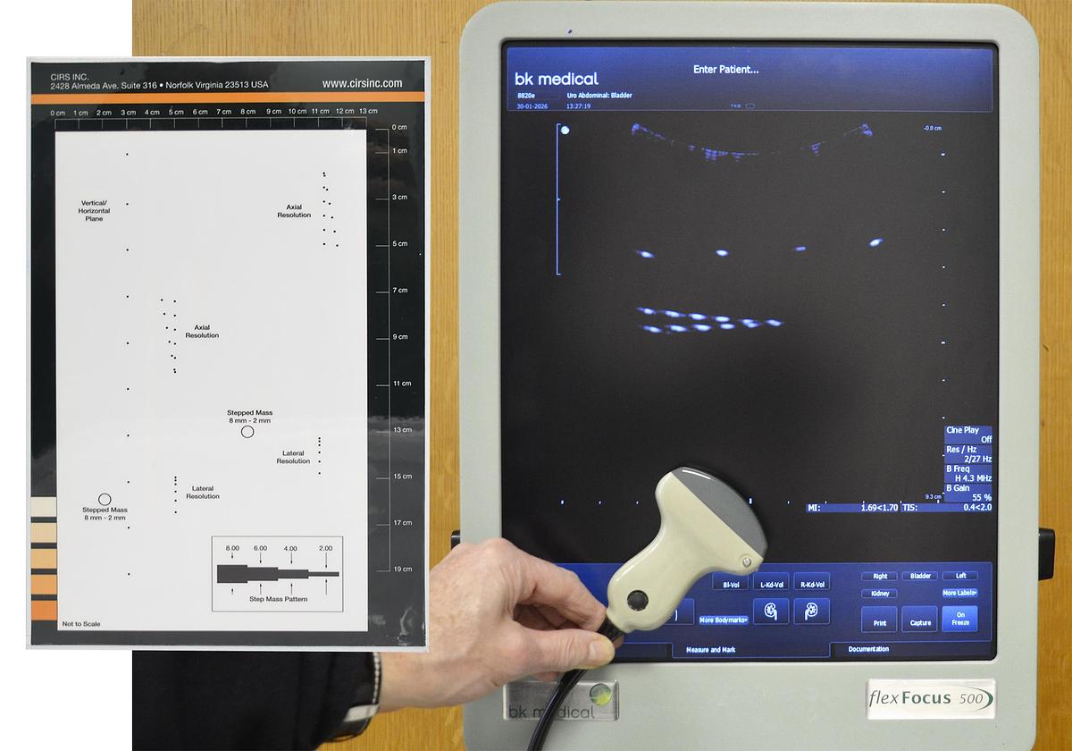 D'occasion ECHOGRAPHE BK MEDICAL FOCUS 500