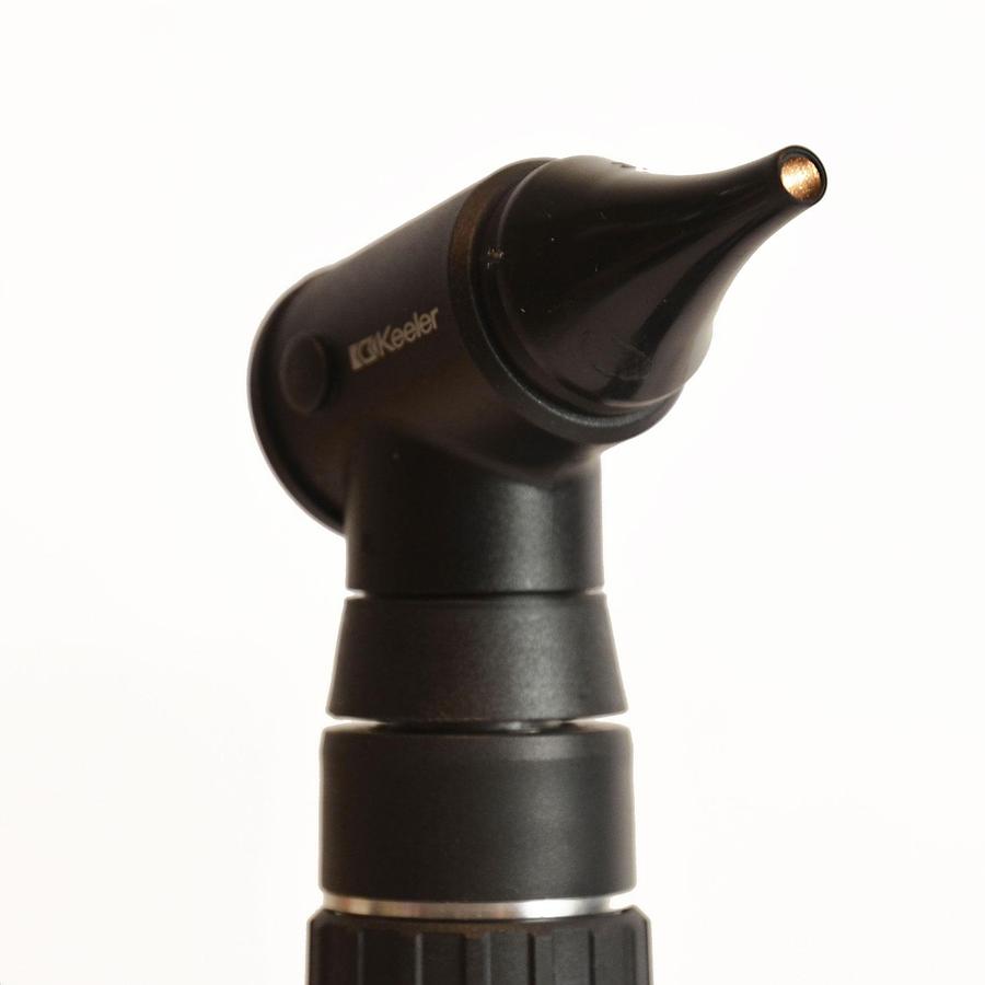 Neuf ENSEMBLE KEELER OTOSCOPE/OPHTALMOSCOPE AVEC RECHARGE AUTOMATIQUE SUR SUPPORT
