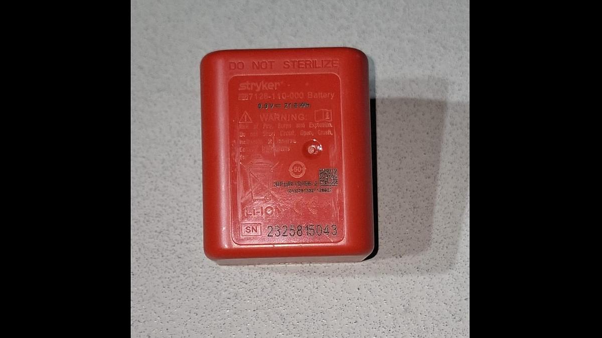 D'occasion ENSEMBLE COMPLET D'OUTILS MULTIFONCTIONS STRYKER – ASEPTIQUE, PERCEUSE, SCIE ET VISEUR SPÉCIAL