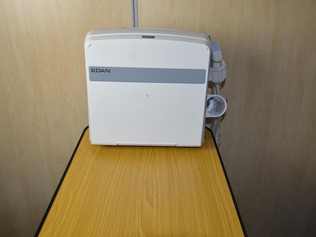 Neuf ECHOGRAPHE PORTABLE EDAN U50 AVEC DEUX SONDES