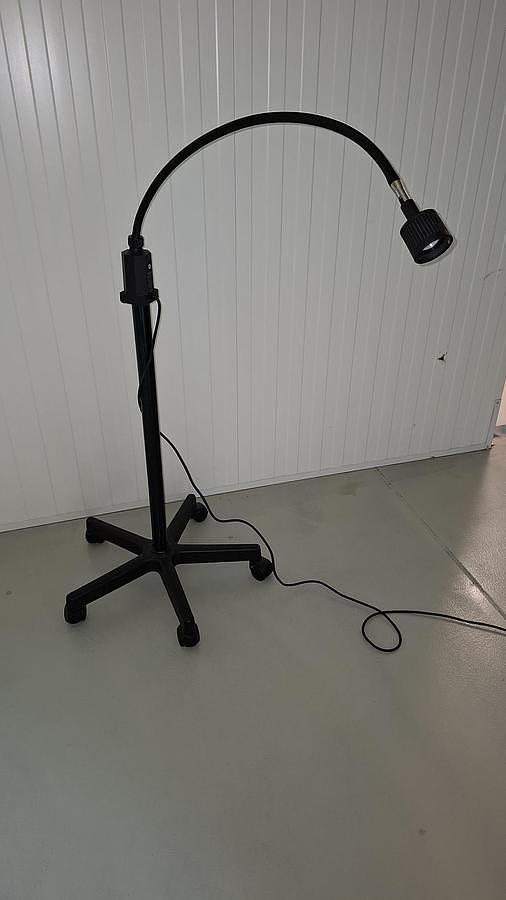 D'occasion ECLAIRAGE MOBILE POUR EXAMEN MÉDICAL SUNNEX HS 541