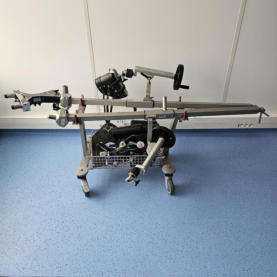 D'occasion TABLE D'OPÉRATION ELECTRIQUE STERIS CMAX