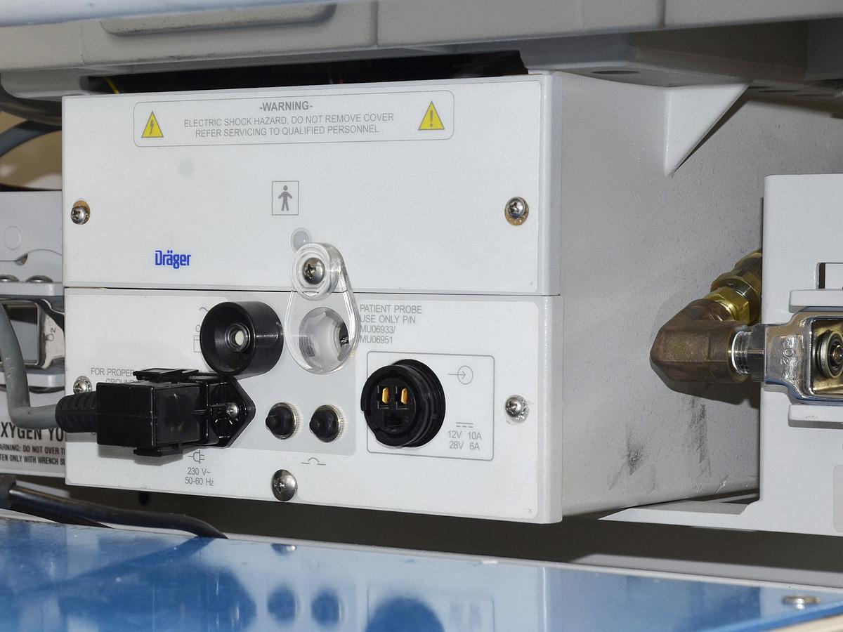 D'occasion COUVEUSE INCUBATEUR DE TRANSPORT DRAGER ISOLETTE TI500