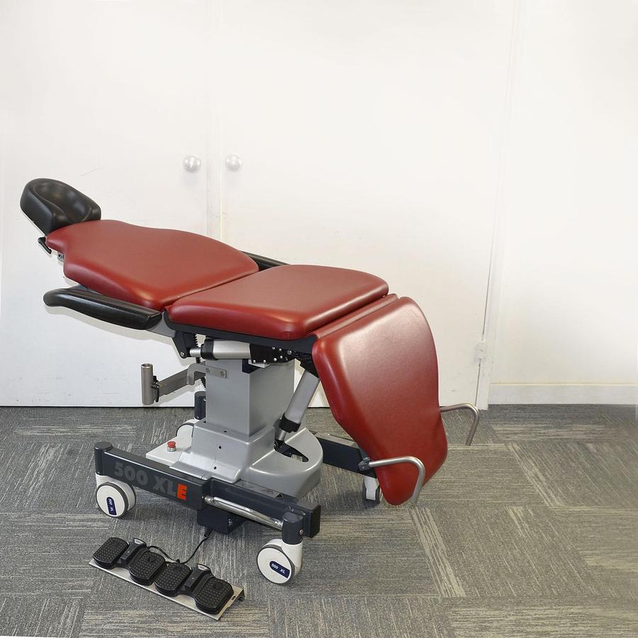 D'occasion FAUTEUIL ÉLECTRIQUE OPHTALMOLOGIQUE UFSK 500XLE