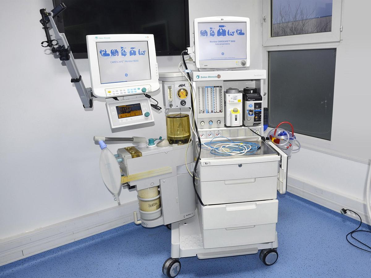 D'occasion STATION COMPLETE RESPIRATEUR D’ANESTHÉSIE MOBILE DATEX-OHMEDA AESTIVA/5 7900