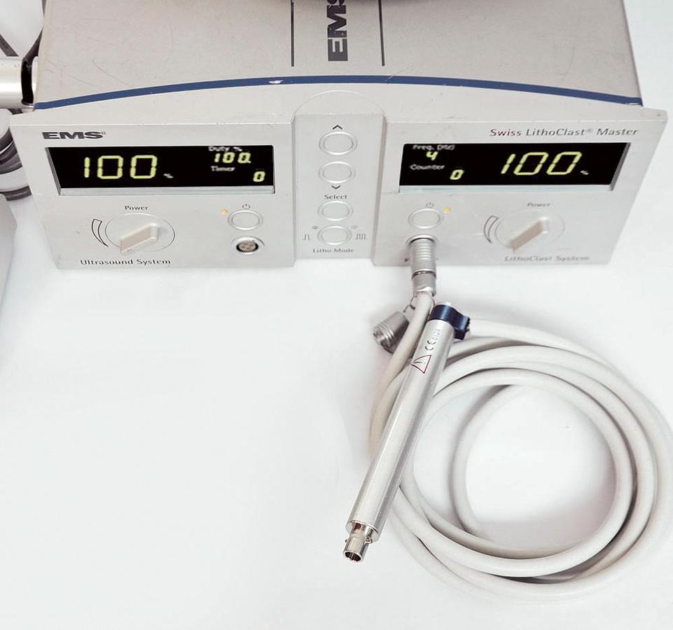 D'occasion LITHOTRIPTEUR INTRACORPOREL EMS SWISS LITHOCLAST MASTER AVEC PEDALES