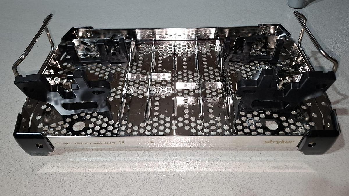 D'occasion ENSEMBLE COMPLET D'OUTILS MULTIFONCTIONS STRYKER – ASEPTIQUE, PERCEUSE, SCIE ET VISEUR SPÉCIAL