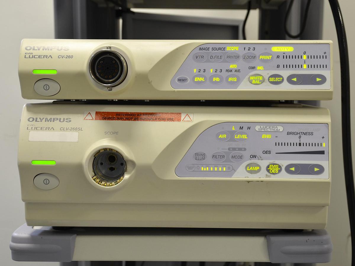 D'occasion COLONNE OLYMPUS D'ENDOSCOPIE DIGESTIVE SERIE 260