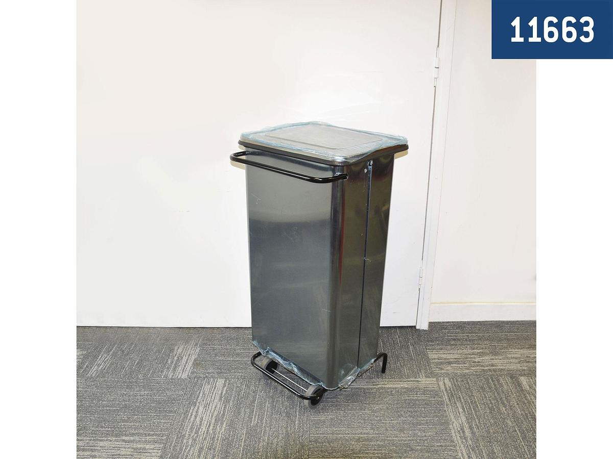 Neuf POUBELLE MOBILE À PÉDALE EN ACIER INOXYDABLE - 110 Litres