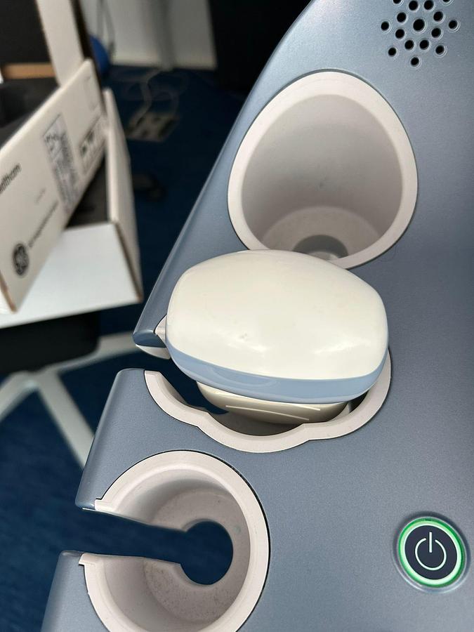 D'occasion ECHOGRAPHE VOLUSON E6 BT 13 